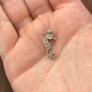 Vintage 925 Sterling Silver Seahorse Ocean Sea Life Pendant Bracelet Charm